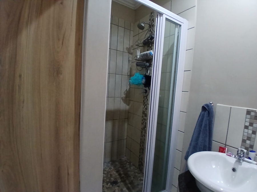 3 Bedroom Property for Sale in Waterval East North West